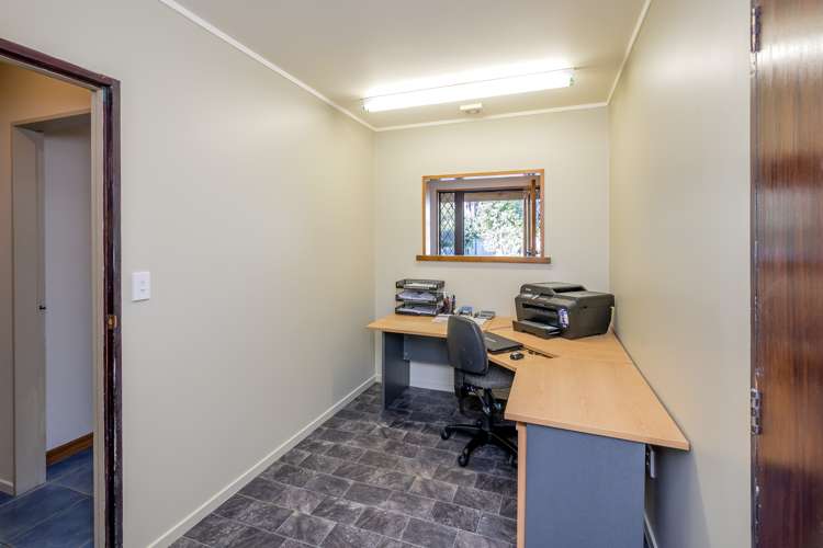 16 Karaka Grove Raumati Beach_21