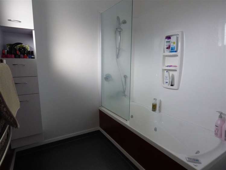 15 Stevenson Street Balclutha_10