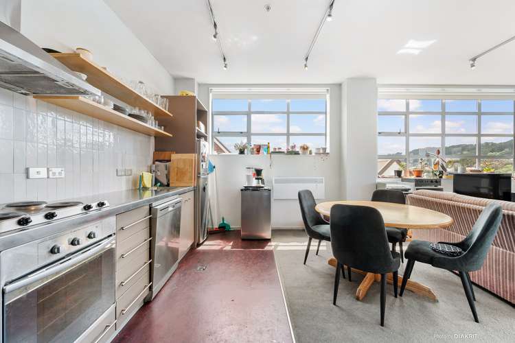 303/20 Hanson Street Mount Cook_3