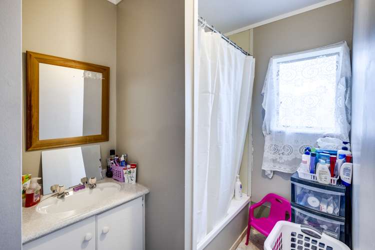 5 Tarbet Street Flaxmere_12