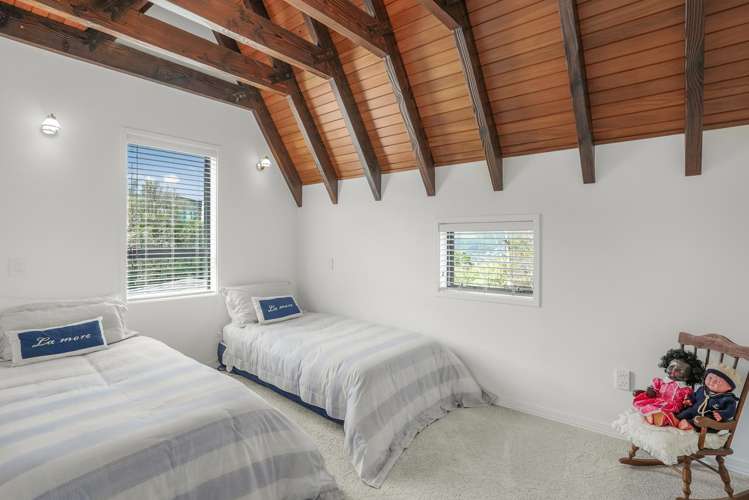 59 Miromiro Road Normandale_20