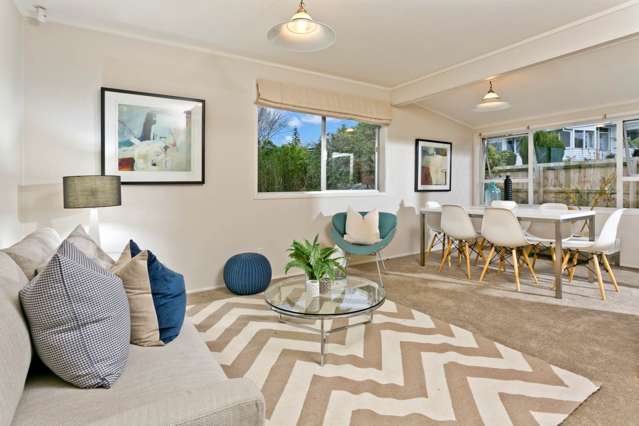 23 Marina Road Torbay_1