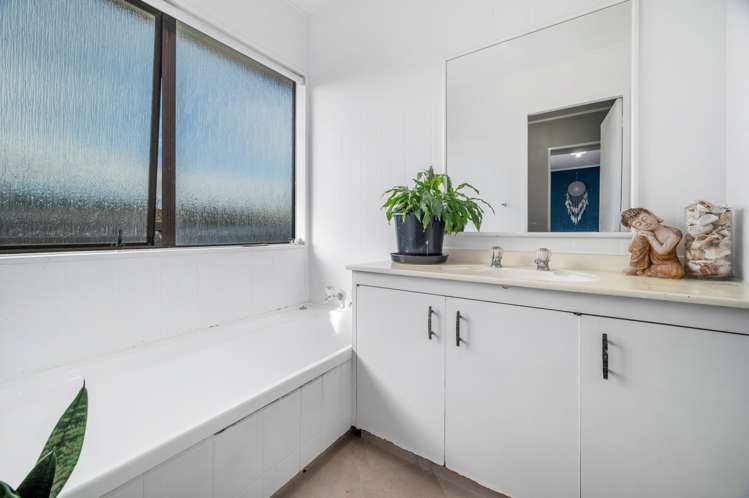 19 Aspen Place Owhata_10