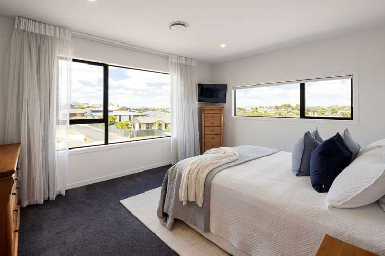 13 Evergreen Rise Grandview Heights_16