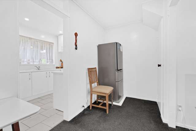 2/264 Grounsell Crescent Belmont_3