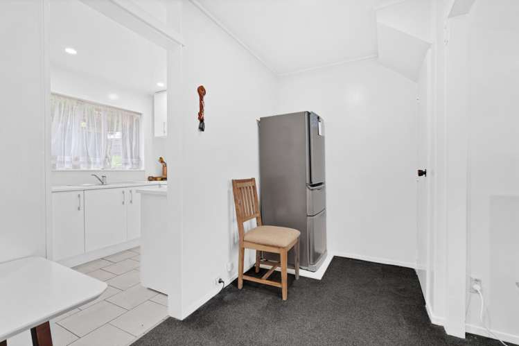 2/264 Grounsell Crescent Belmont_3