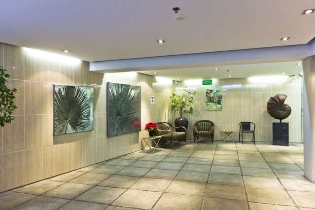 507/17 Vogel Lane Auckland Central_4