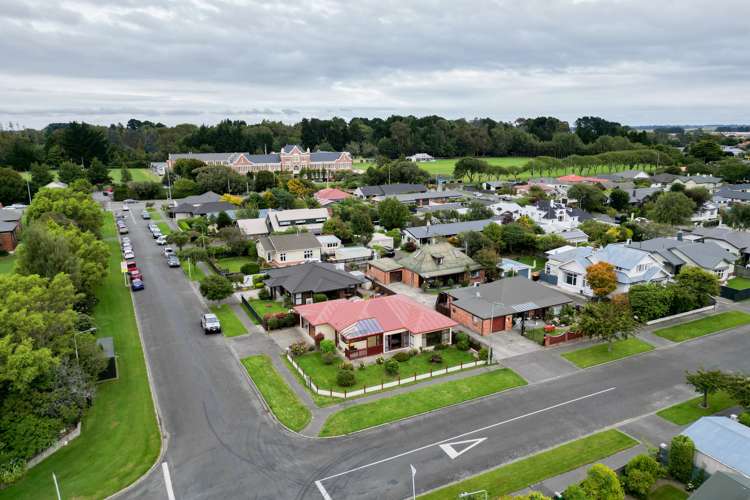 28 Lees Street Gladstone_15