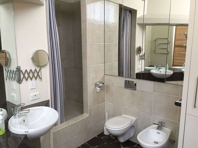 3f/2 Queen Street Auckland Central_12