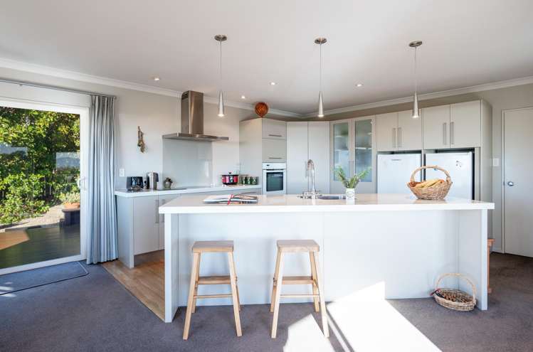 28 Ballard Drive Stoke_11