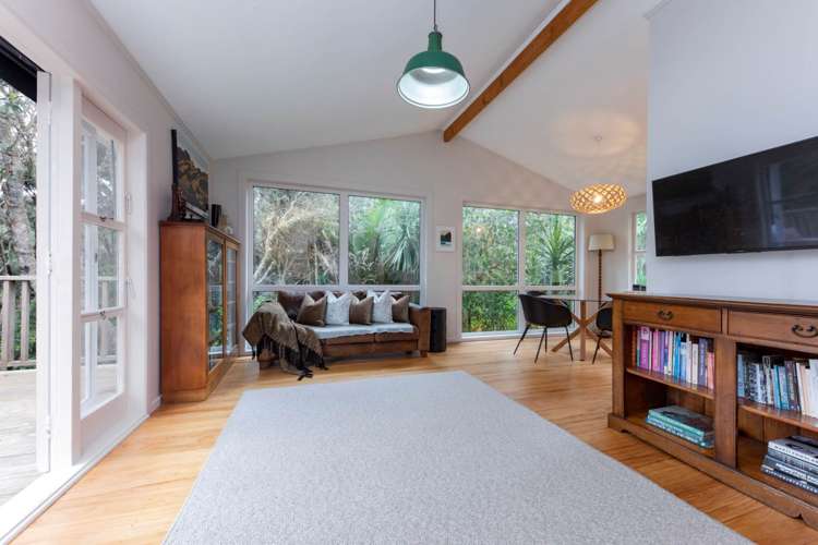 63 Rimutaka Place Titirangi_5