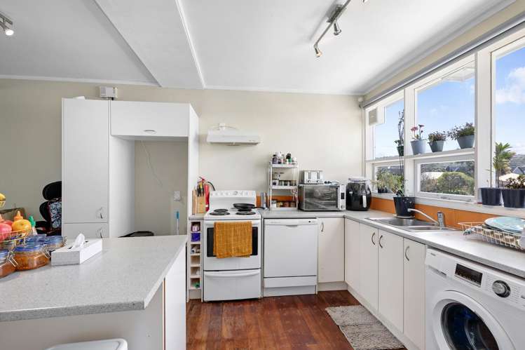 6/1 Aurora Street Petone_4