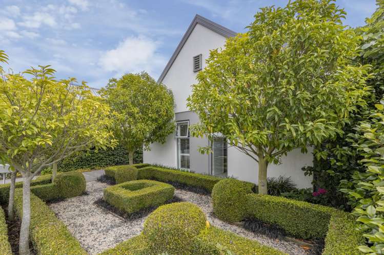 15 Famille Close Yaldhurst_25