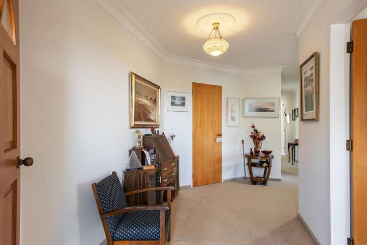 20 Cranbrook Grove Waikanae_1