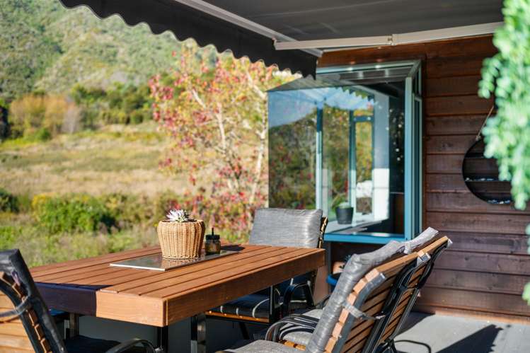 90 Moana View Road Waikawa_10