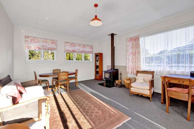 62 Gisborne Terrace Opunake_3