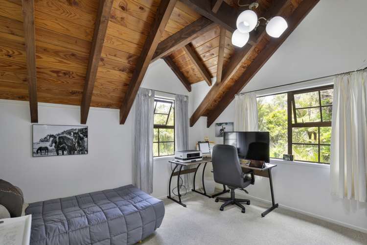 9 Valley Road Titirangi_10