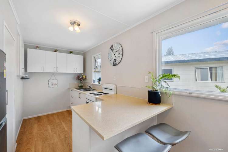 5 Flaxdale Street Birkdale_5