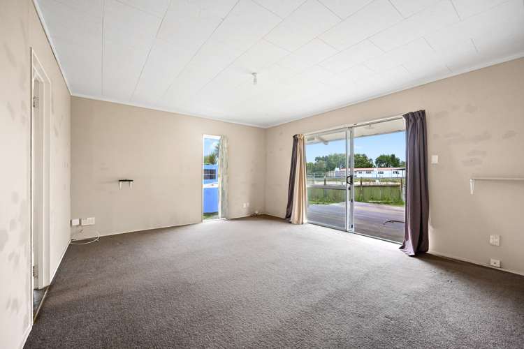 12b Byron Road Enderley_6