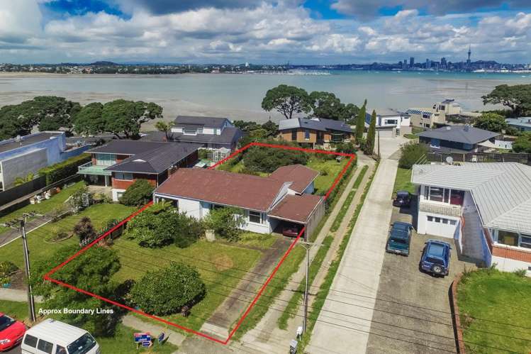 11 Heath Avenue Northcote_0