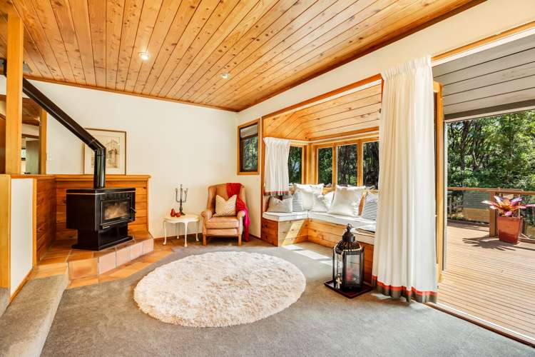 11b Longfellow Parade Glen Eden_10