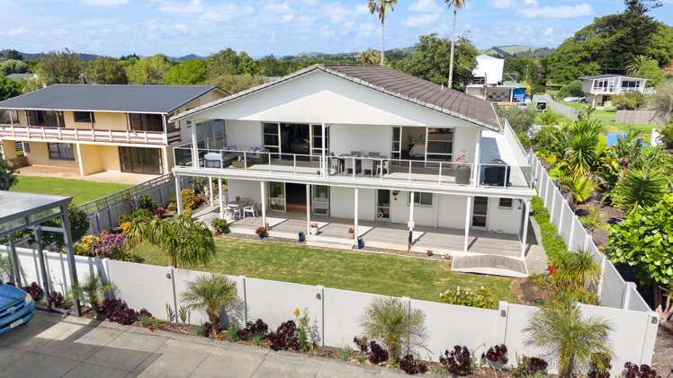 11 Adamson Road Taipa_26