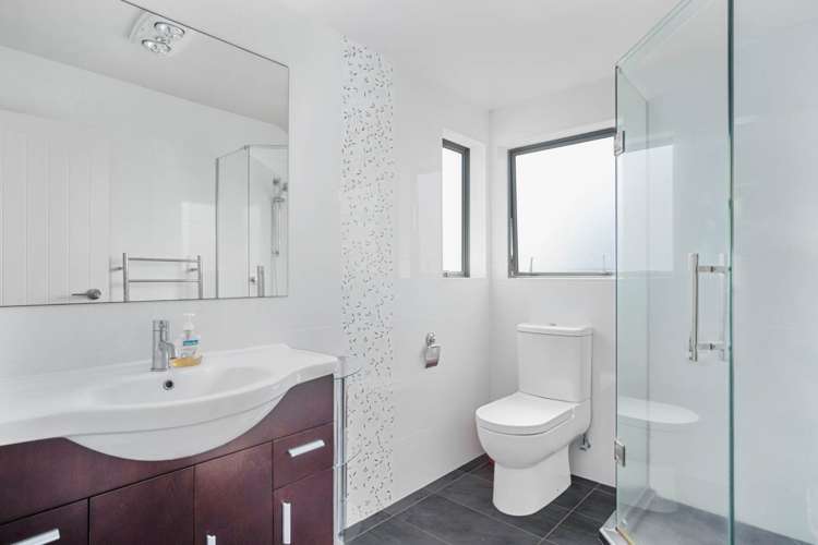 8 Oak View Terrace Schnapper Rock_10