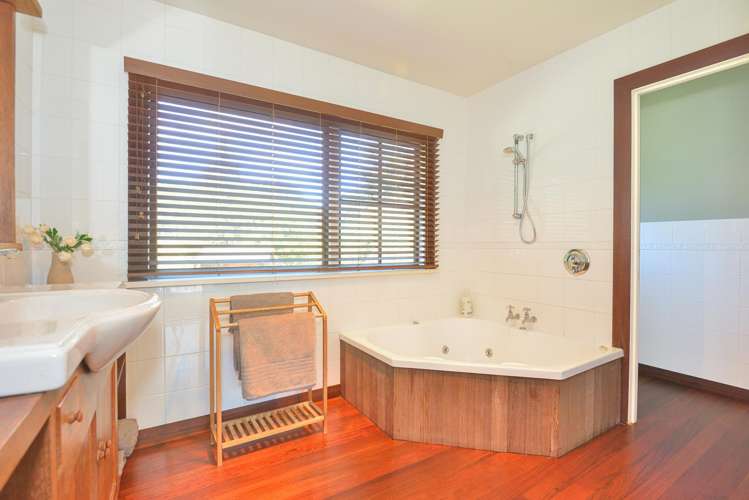 225 Maclaurin Road Makauri_26