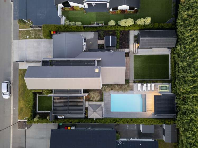 29 Carnaveron Drive Lincoln_32