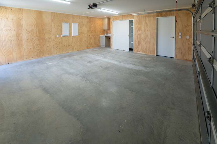 16 Lampton Street Richmond_18