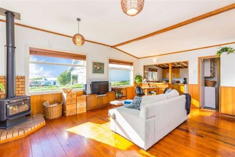 134 Hutchinson Avenue New Lynn_1