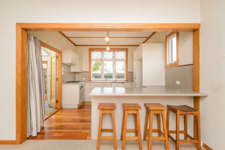 42 Florence Avenue 10930_2