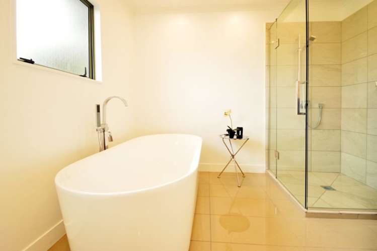 989 Whangaparaoa Road Tindalls Beach_12