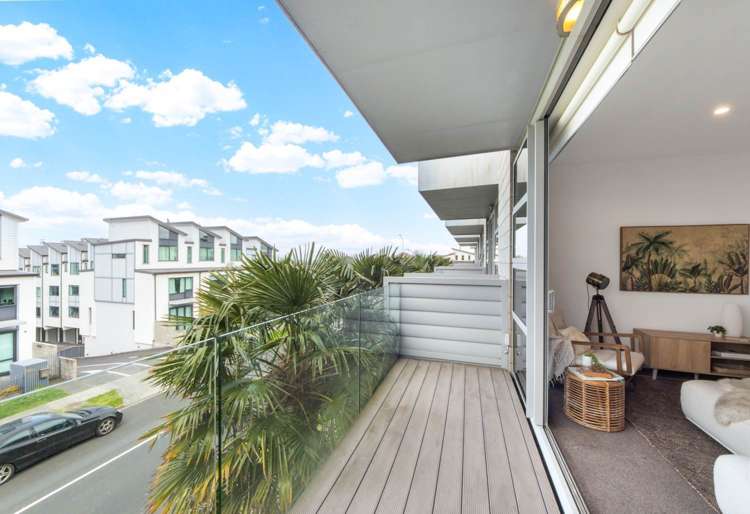 385 Murphys Road Flat Bush_11