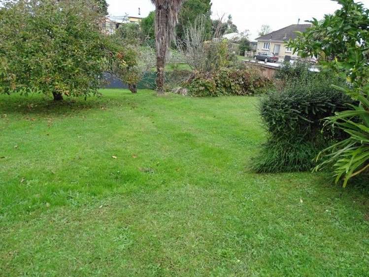 3 Hill Street Paeroa_13
