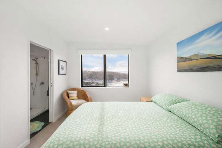 10/52 High Street Island Bay_9