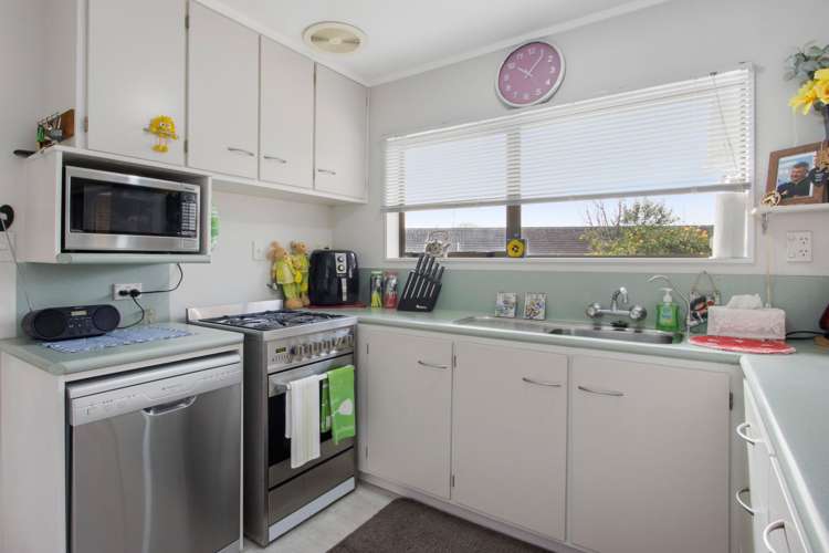 22b Tui Place_5