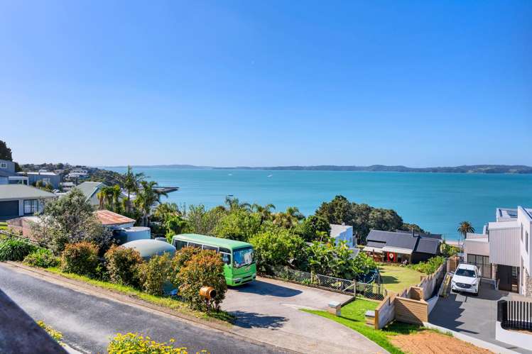 55 Carlton Crescent Maraetai_21