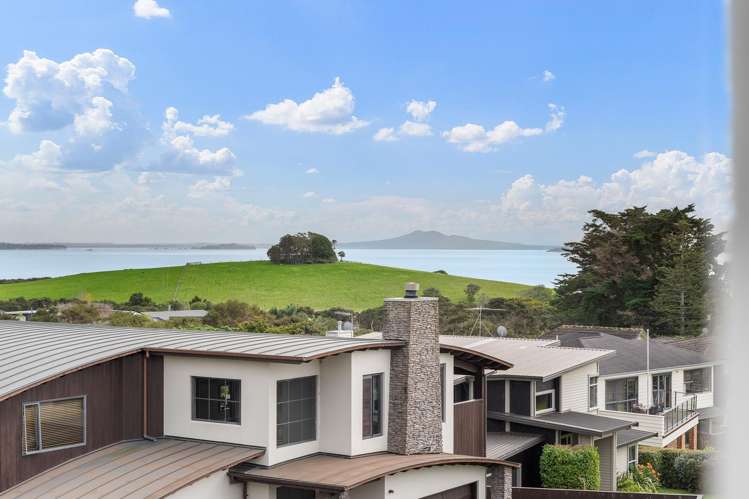 6 Crossland Place Maraetai_35