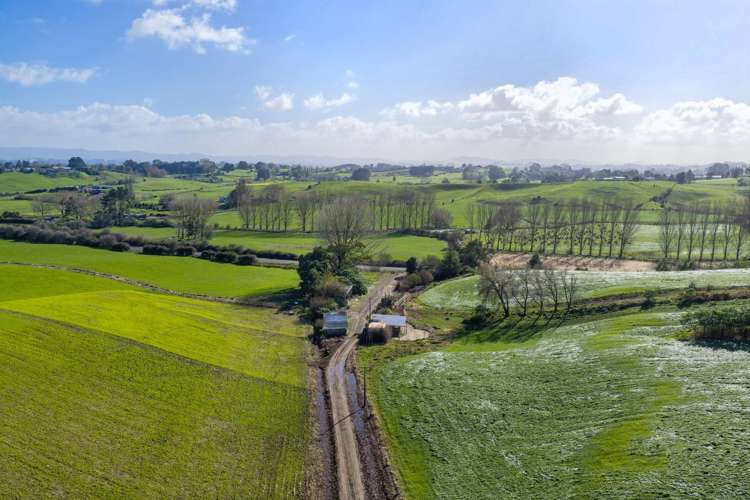 102 Gillard Road Ngahinapouri_16