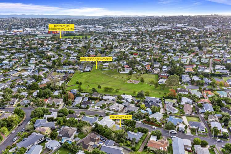 64 Selwyn Crescent Forrest Hill_18