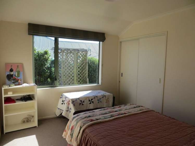 377 Suffolk Road Stoke_9