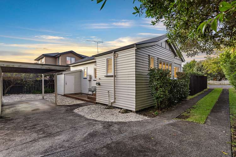 32 Haverstock Road Sandringham_16