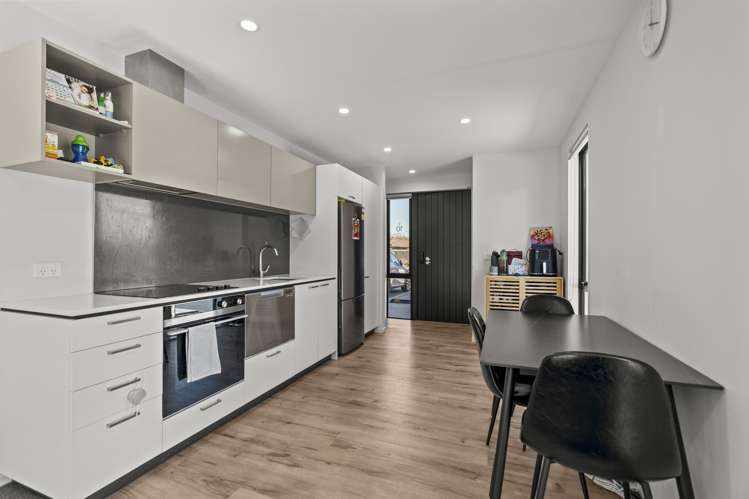 10/9 Grove Road Addington_1
