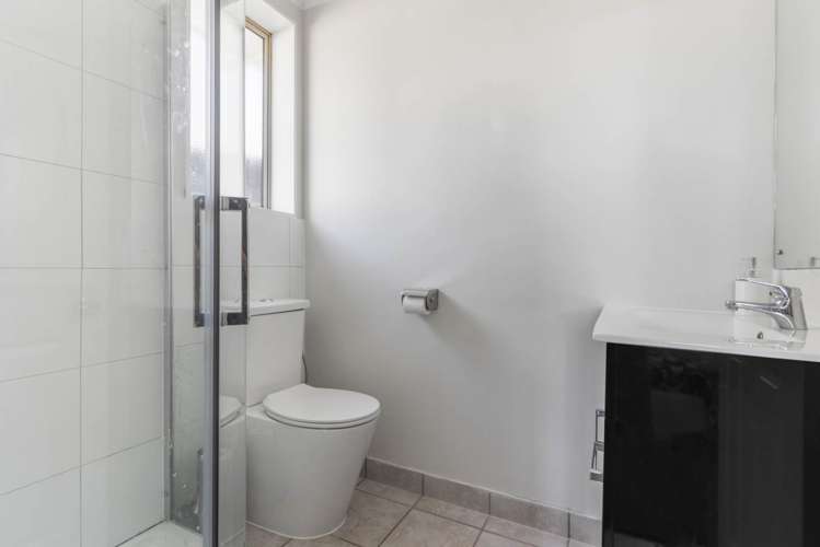 45 Castlefinn Drive Manurewa_6