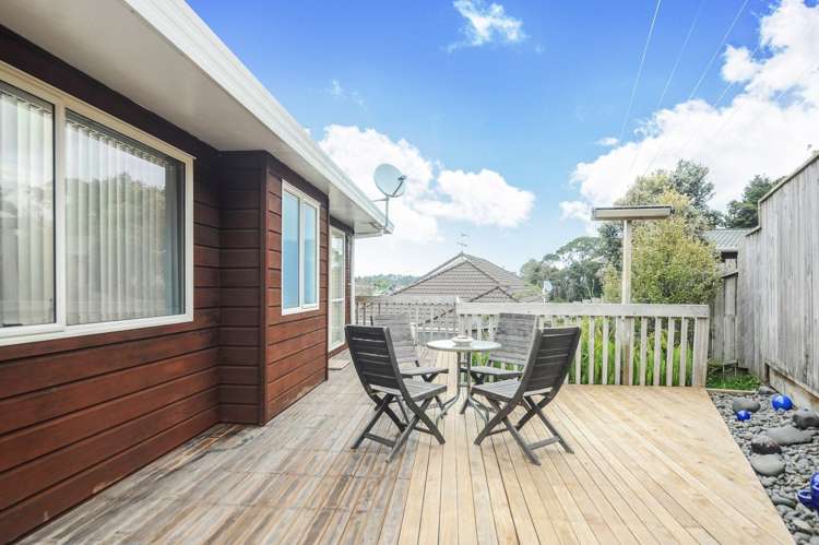 1/19 Witheford Drive Bayview_14