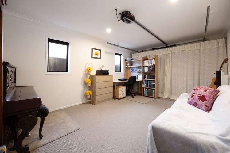 20 Trewern Avenue Chartwell_24
