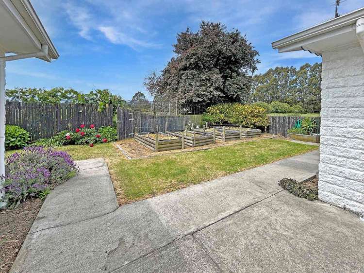 86 Barters Road Templeton_13