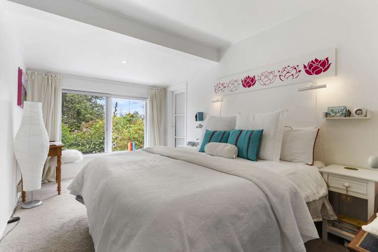 16 Coroglen Avenue Birkenhead_27