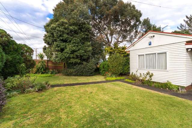 327 Waiuku Road Puni_1